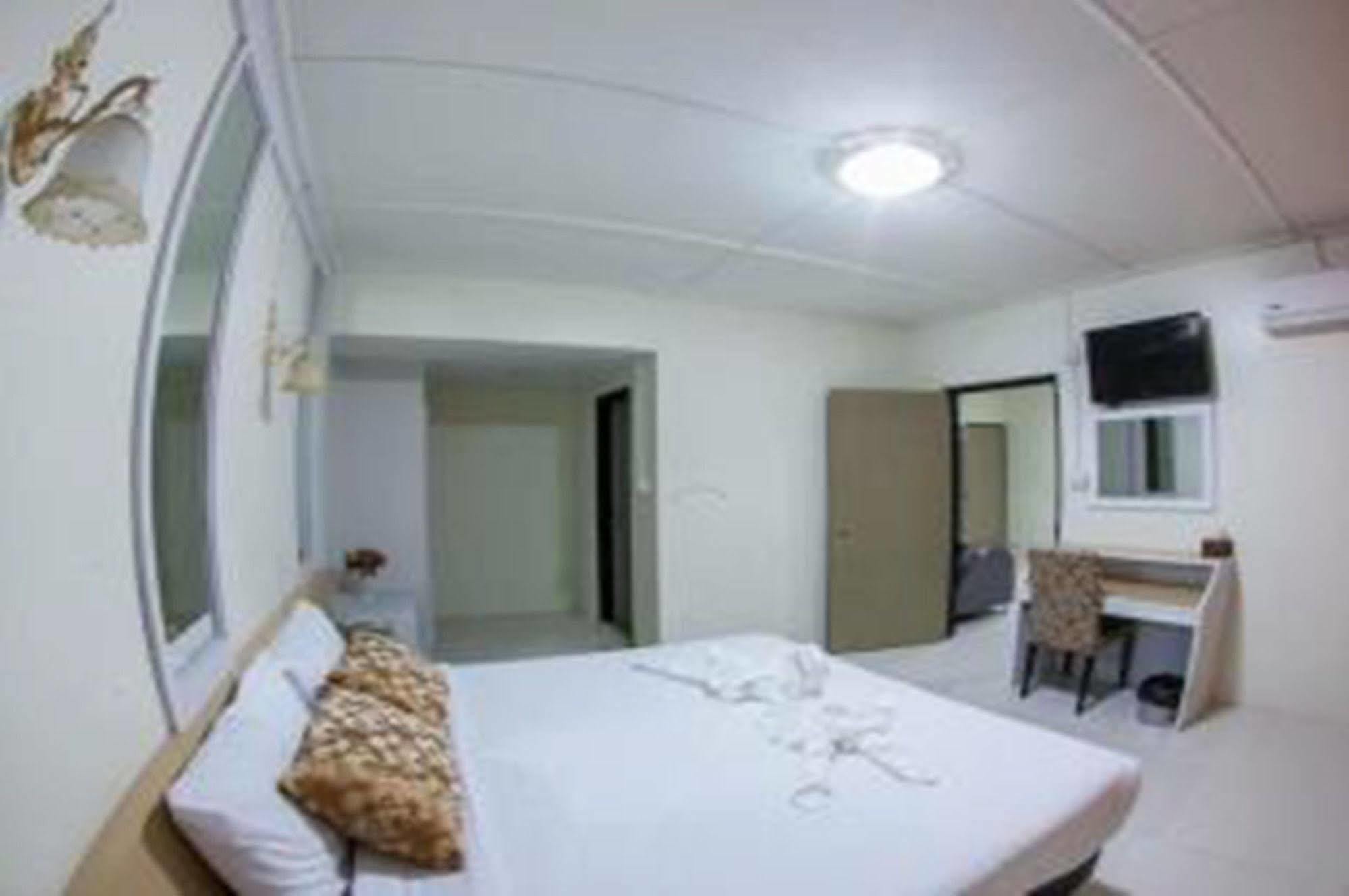 The Train Hotel Hatyai Hat Yai Dış mekan fotoğraf